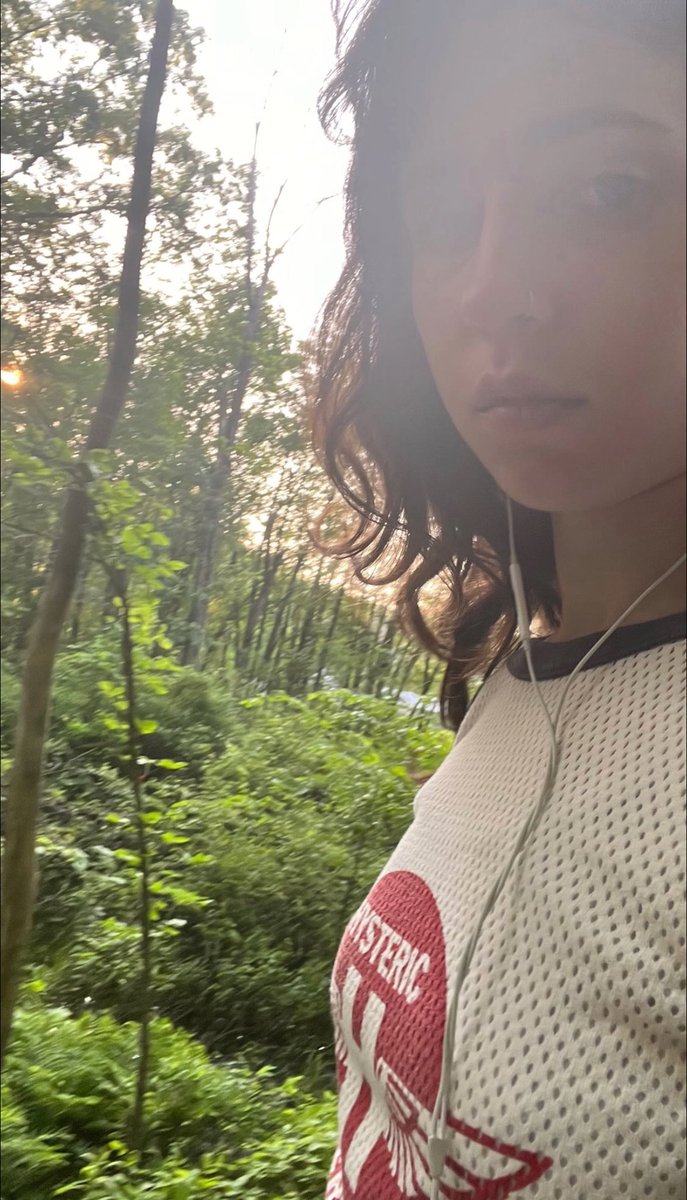 Clairo via ig story 🪴