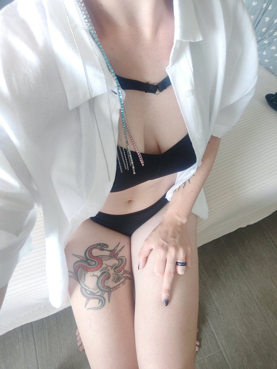 FindommeHoney's tweet photo. Join CB! Streaming NOW!

Mommy_honey0 https://t.co/mq6iml1U3J