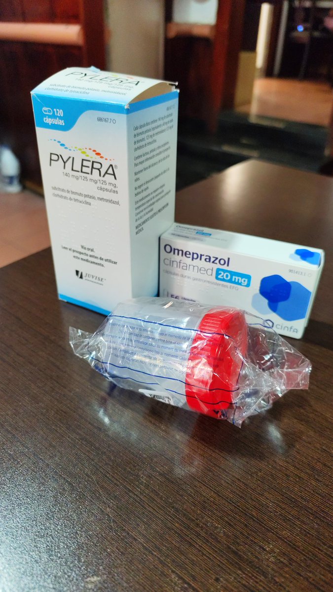 #BonDia, #Tuiterlanders!!!
A por el Helicobacter pylori del tirón...
😅😅😅
Gaudiu del dijous, vaaaaaaaa!!!
💪🏼💪🏼💪🏼