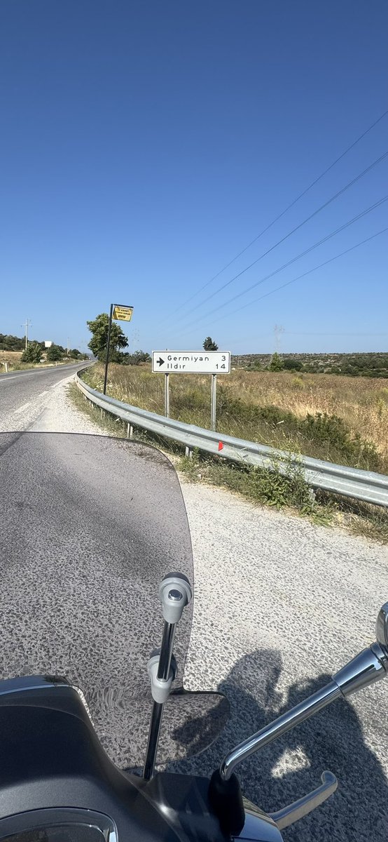 Germiyan, Ildır buraların her yeri tarih 
Ildır’da evlenme teklifi alıp kabul etmişliğim var.
Tanıştığımızın üçüncü günü evlilik teklifi almıştım. 
Kabul ettim 6 ay evli kaldık sonra boşandık. 
10 km sonra Alaçatı’da olacağım.