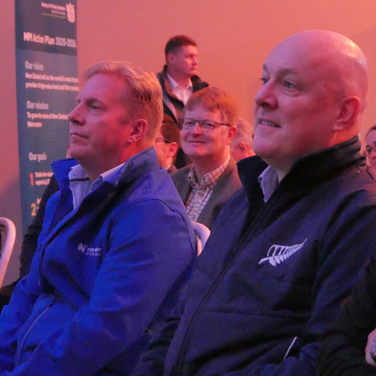 LMeredithEU's tweet image. Great to see optimism in NZ agri todayโPM @chrisluxonmp , FM @NicolaWillisMP & Minister @toddmcclaymp all underlined confidence at SOPI ๐ฑ๐ณ๐ฟ Visited Halter, @Fonterra , @ZespriCorporate & hosted @FieldaysNZ at our EU stand. Real momentum under #EUNZFTA! ๐ช๐บ๐ณ๐ฟ #Fieldays2025