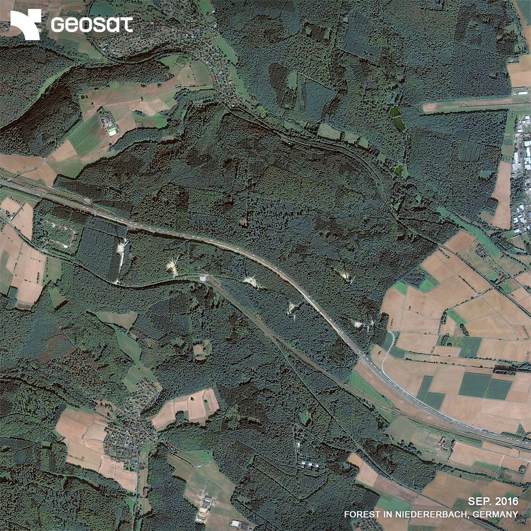 geosat_sat's tweet image. Deforestation Analysis in Germany
Using GEOSAT VHR satellite imagery and NDVI analysis, we identified significant forest loss in the Niedererbach region over the past decade (2016–2025).
A local case reflecting a global trend.
Read more here: geosat.space/blog/deforesta…
