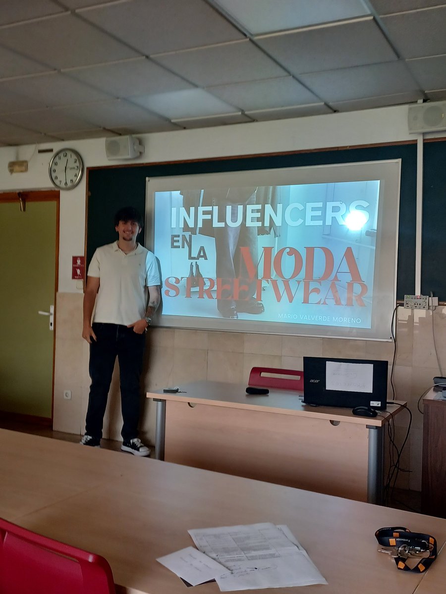 Los alumnos de Marketing y Publicidad han presentado y defendido sus proyectos de fin de ciclo. Estas entregas reflejan todo lo aprendido y demuestran que están listos para dar el siguiente paso: su graduación. ¡Enhorabuena a todos!🌟