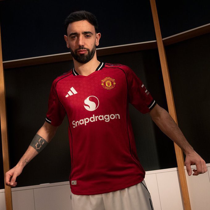 Captain on our new kit📸✨️