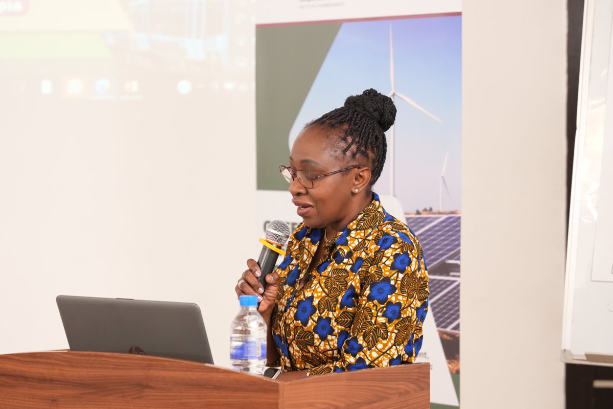 Programme for Infrastructure Development in Africa (@pida_africa) on Twitter photo Day 1⃣ of the #EnergyRoundtable spotlighted climate-aligned <a href="/PIDA_Africa/">Programme for Infrastructure Development in Africa</a> Energy projects.
👉 Jafara Solar & Wind Project (🇱🇾–🇹🇳)
⚡ Calls for blended finance & bankability
Day 2⃣ is exploring regional energy markets & hydropower opportunities.
More: bit.ly/3HUgfx2 Day 1⃣ of the #EnergyRoundtable spotlighted climate-aligned <a href="/PIDA_Africa/">Programme for Infrastructure Development in Africa</a> Energy projects.
👉 Jafara Solar & Wind Project (🇱🇾–🇹🇳)
⚡ Calls for blended finance & bankability
Day 2⃣ is exploring regional energy markets & hydropower opportunities.
More: bit.ly/3HUgfx2