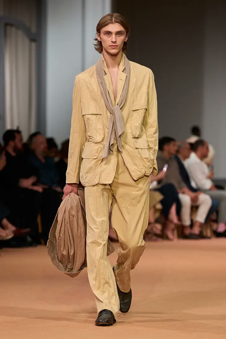 ZEGNA Spring Summer 2026 Oasi Collection - more here: malemodelscene.net/brands/zegna/z…

#ZEGNA’s Spring Summer 2026 collection returns to the founding vision of #ErmenegildoZegna, who in 1910 saw fashion as a system rooted in environment and human connection. The Oasi Collection, shaped