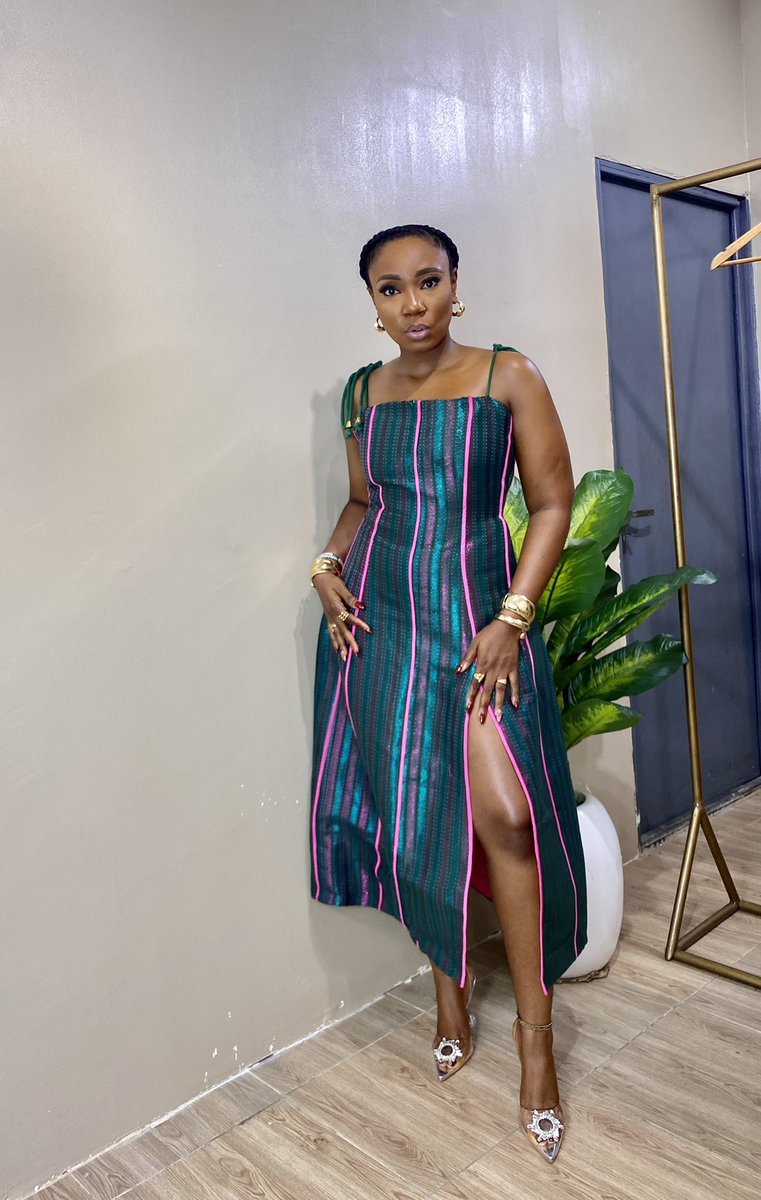 theSandra_OO's tweet photo. Hi Guys @TribeKanna has a new collection on Instagram. Please buy a thing or two for yourself and your loved ones 🙏🏾🙏🏾🙏🏾 https://t.co/lZDMIz0nJC