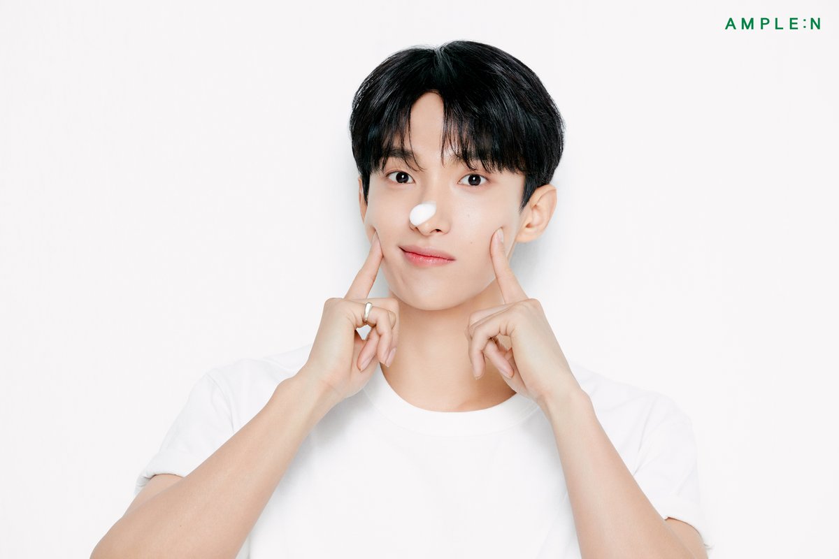 amplen_kr's tweet image. 고객님저앰플엔인데볼콕문앞에뇁뒀습니다
.
.
.
무더운 날씨때문에 찝찝한 얼굴😖
앰플엔에게 맡겨주세요٩(•́⌄•́๑)و✧
미세먼지까지 지워버리는 촉촉 버블 클렌저부터
묵은 각질 순삭하는 효소 파우더까지🤍
취향별로 골라쓰는 앰플엔 클렌징🧼
🔎지금 프로모션 진행중!
bit.ly/44kZL99