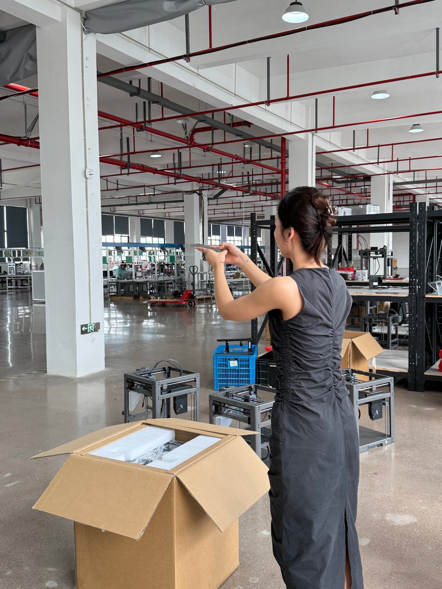 WonderMaker_Zoe's tweet photo. Recently, I've been revising the manual and checking the unboxing steps, so I hope to make it easy for you to use the machine once you receive it!#WonderMaker #ZR #ZRUltra #3DPrint #Zlog https://t.co/wkNejzCWpX