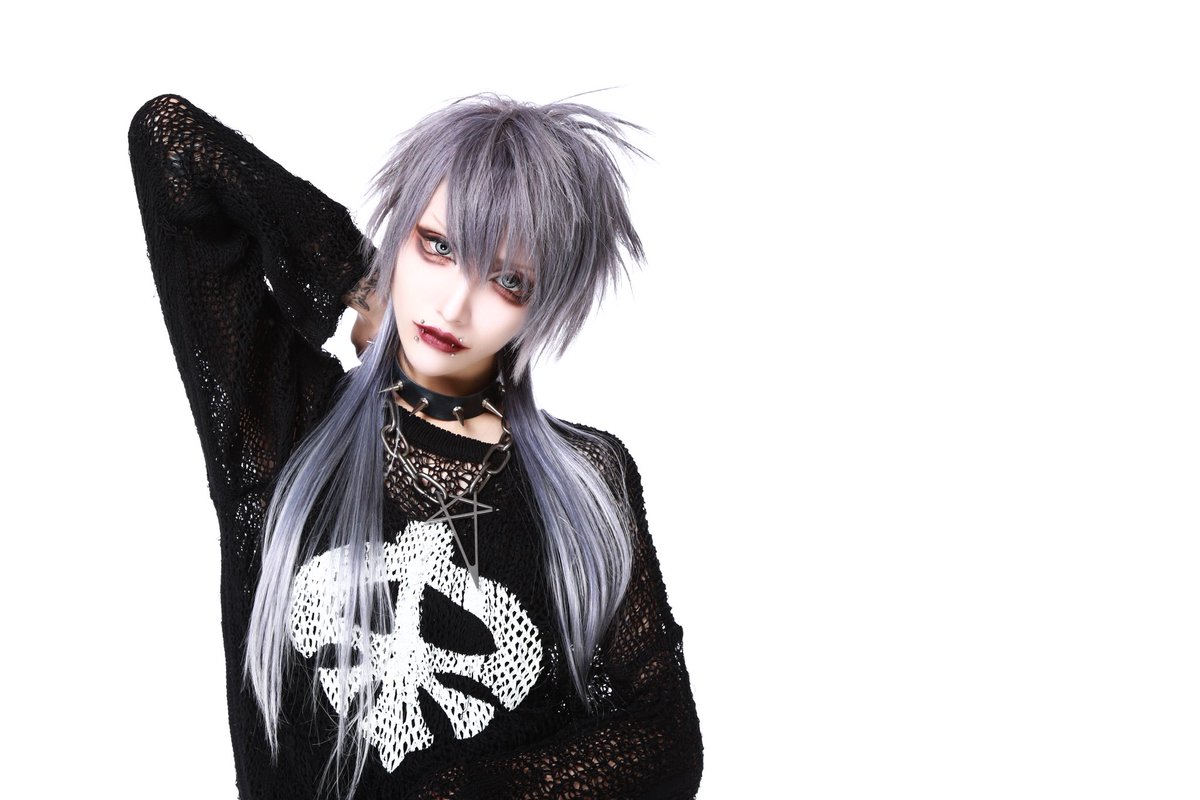 tritt_fur_tritt's tweet photo. 【お知らせ】
トリトリのホームページが2025年版にリニューアルしました！

新しくなったスタッフの宣材写真、SSシーズンに向けて発信したヘアスタイル&amp;メイクを更新。

トリトリイメージモデル:我執キル(マーキュロ)様

この夏もトリトリで皆様のご来店お待ちしております！

https://t.co/yMW325X1Rd https://t.co/XjpKQAnyx1