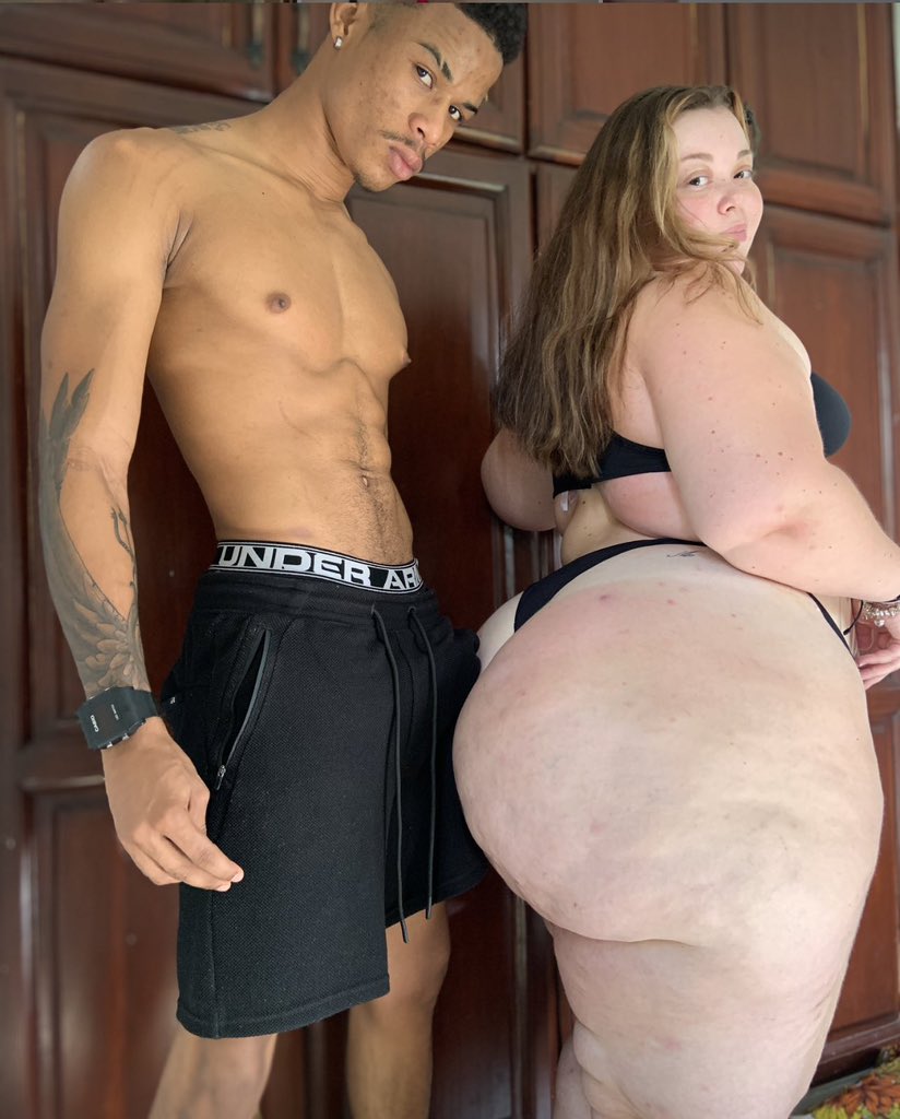 ZongoBlog_'s tweet photo. 🍆🍑 https://t.co/pVpGSqF3Vk