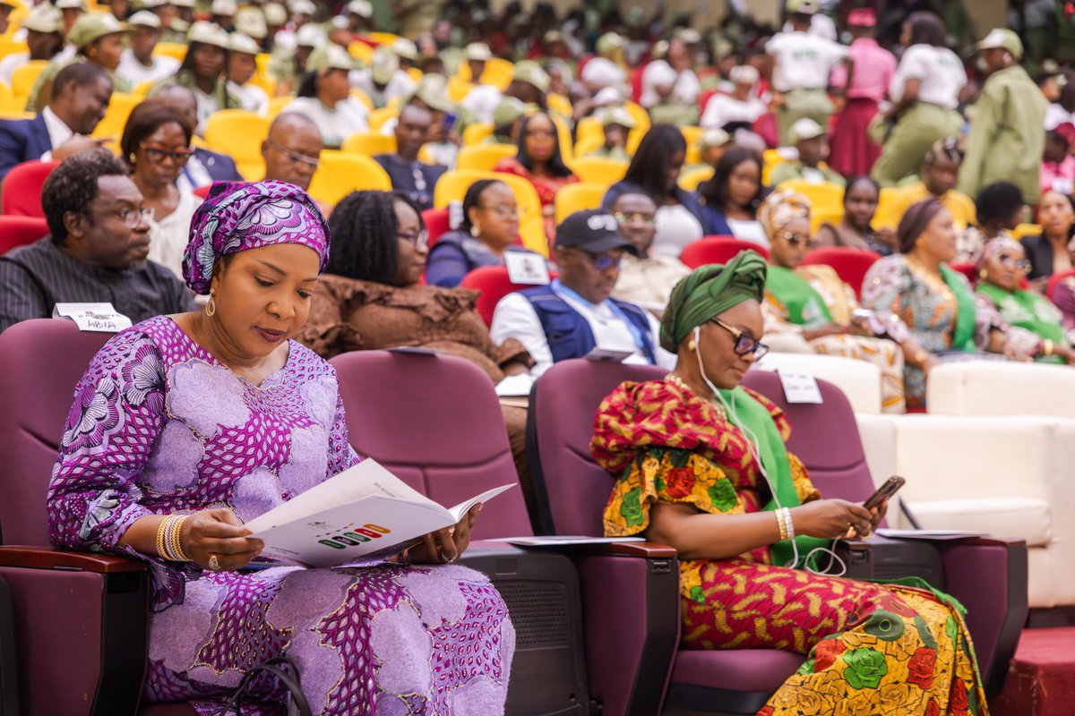 PriscillaOtti's tweet image. The "Free to Shine" campaign, spearheaded by Nigeria's First Lady, Senator Oluremi Tinubu, CON, is a triple elimination campaign of HIV/AIDS, Syphilis and Hepatitis among women of reproductive age; elimination of mother to child transmission, and treatment of children born with…