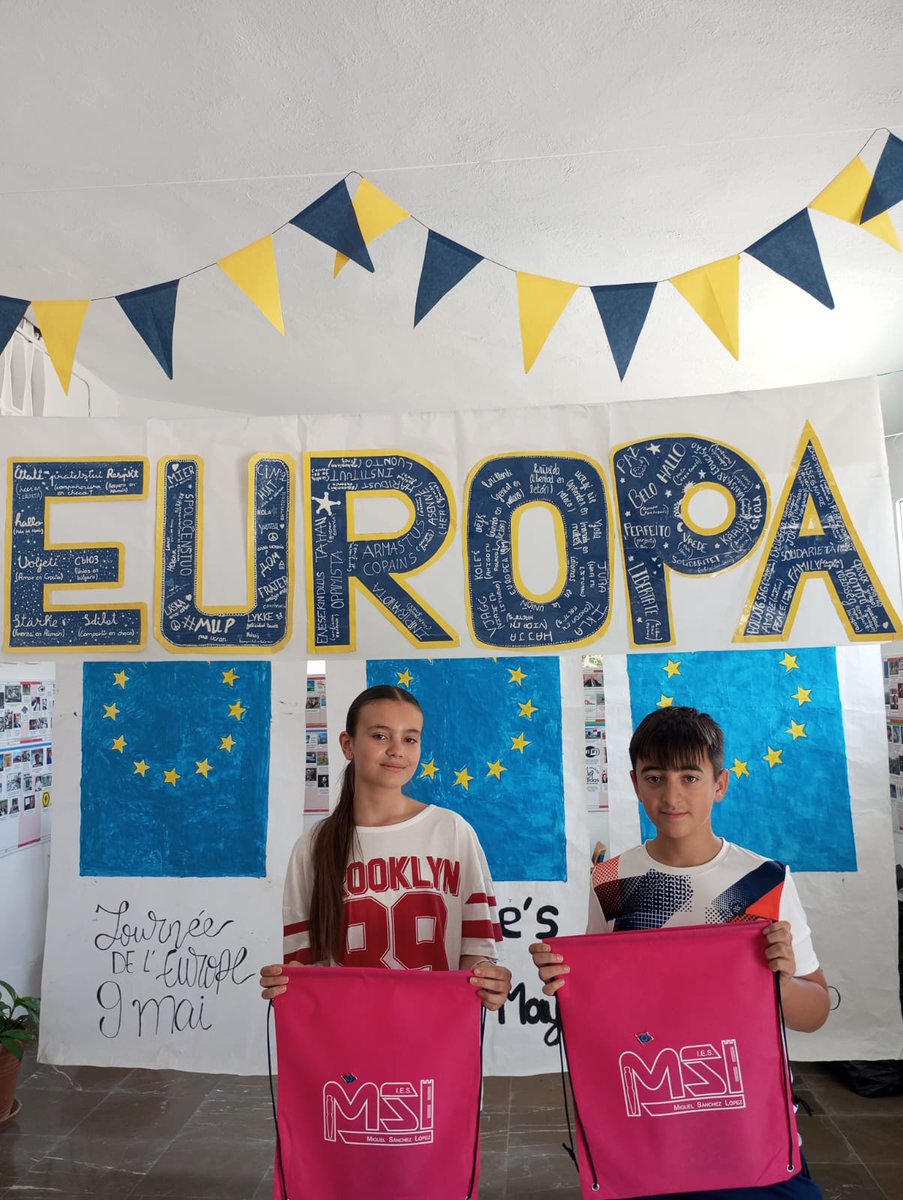 Esta semana hemos repartido los premios del concurso que hicimos con motivo del Día de Europa. ¡Enhorabuena a los ganadores y gracias a todos por particiipar!