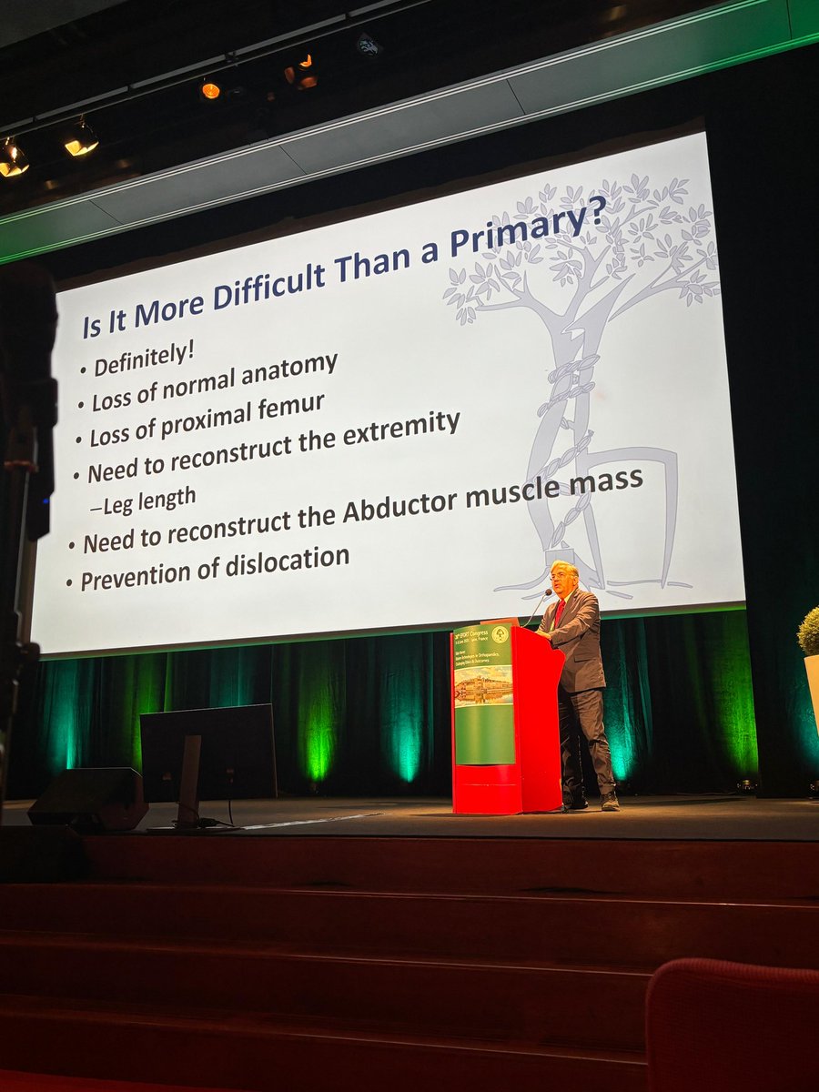 amaztok's tweet photo. Today I had the honor to share my experience in dealing with bone loss following interochanteric fractures using THA during the 2025 EFORT Congress in Lyon 

Bugün Lyon’da 2025 EFORT Kongresinde kalça kırıklarında total kalça protezi deneyimimi paylaştım 
#EFORT #EHS https://t.co/4tJuF7OtW3