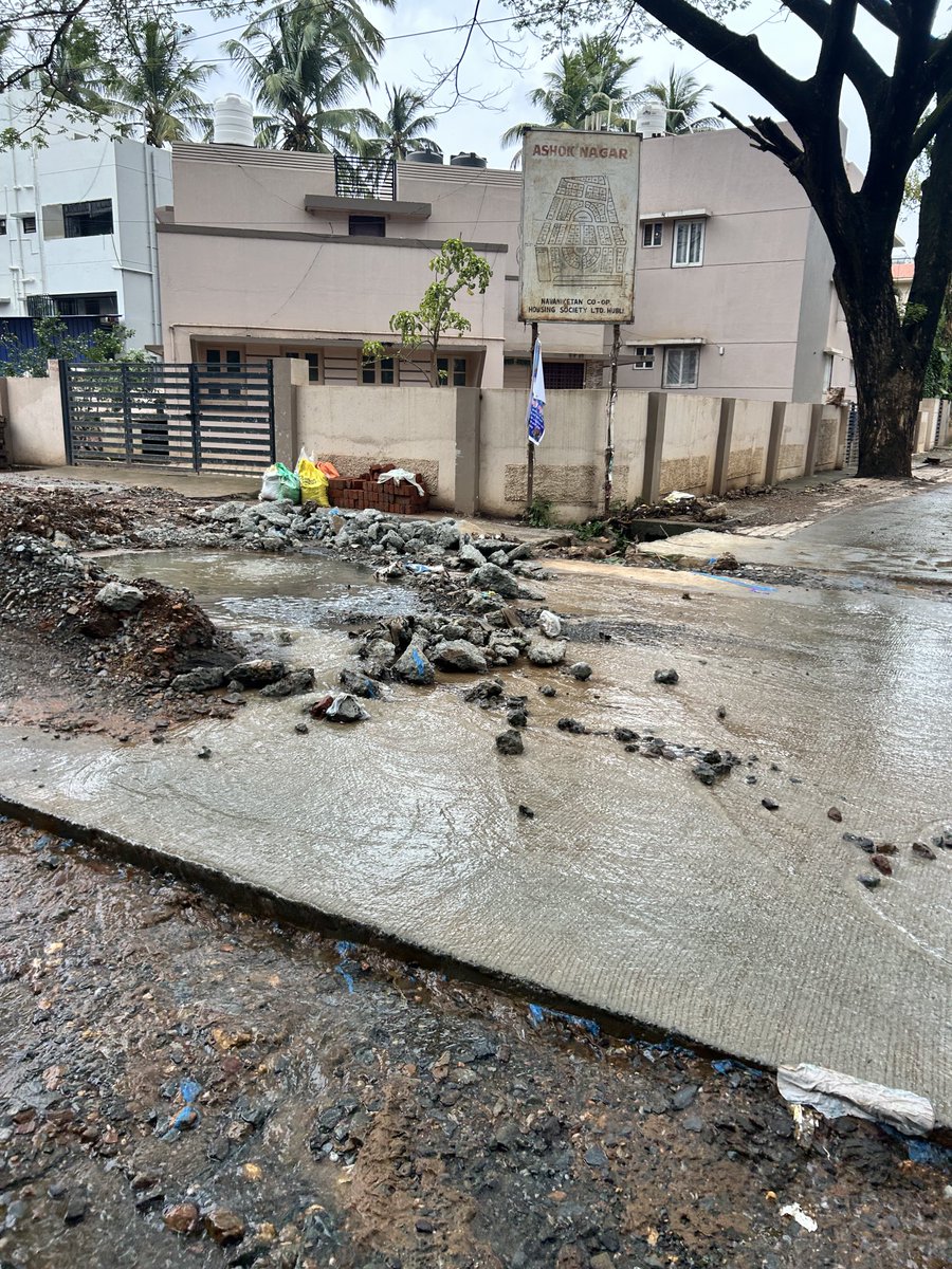 ⁦<a href="/HdmcHubliDwd/">Hubballi-Dharwad Municipal Corporation</a>⁩ this is Sewage and water erupting with joy after the newly laid concrete road was dug up at Vijay Nagar main road junction. This is happening since 2 days. What are you doing about it ?
⁦<a href="/CMofKarnataka/">CM of Karnataka</a>⁩ ⁦<a href="/HubliCityeGroup/">Hublicity-eGroup</a>⁩