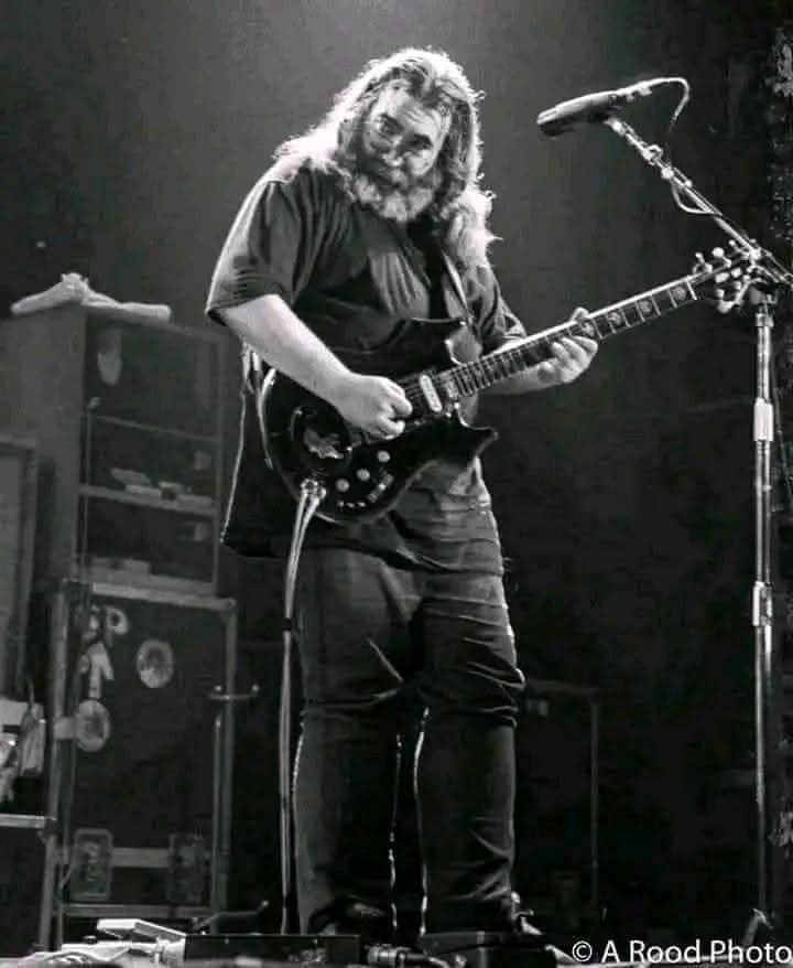 Jerry's last live performance, 30 years ago. Didn't look in great shape &amp; he was dead the following month.