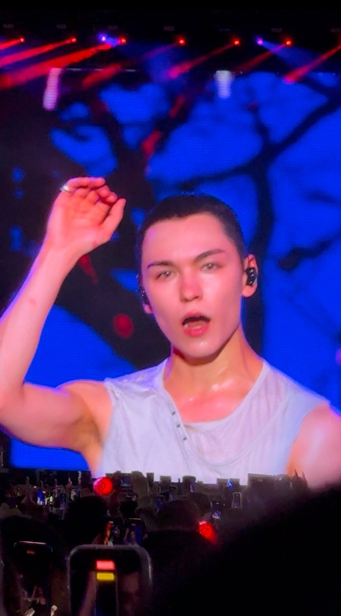 AiminSimba's tweet photo. Agreed, I was wrecked hard by him on our first time. Like Vernon, “Are you even real?”. For those who being mean, like I prayed that you would never have the chance to meet him in future.

Like you should be rotten in hell instead. @pledis_17 

#protectvernon https://t.co/MYwCCt1Iut