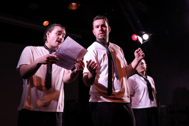 TheReviewsHub's tweet photo. #THEATRE #REVIEW Attempts on Her Life @TheHenChickens @ReadyQuite 'comes up as fresh as paint. Imaginatively directed by Sam Smithson, it’s fast-paced, enigmatic, funny and thought-provoking' ⭐️⭐️⭐️⭐️ https://t.co/22zIolBXCS #London https://t.co/2njukADvP1