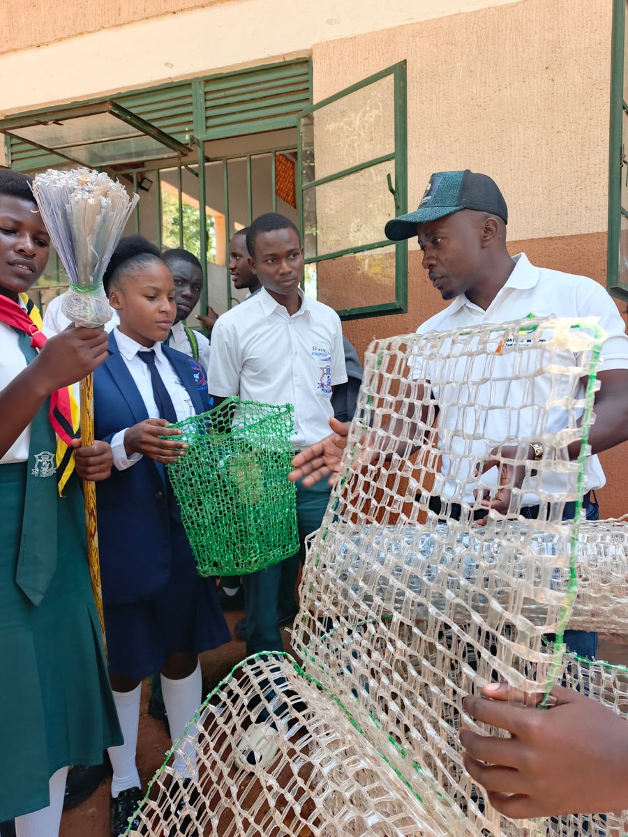 KizitoGodfreyM's tweet image. 11- 06-2025 Buganda Kingdom celebrates the Buganda Environment Week,  Seminar for schools at EXODUS College Wakiso With Presentation from Nature in Mind  and @nemaug
 
Oweek.@cpmayiga  Lauched the Buganda Youth in Environment Forum. Under the Patronage of @TeddyNabakoozaG