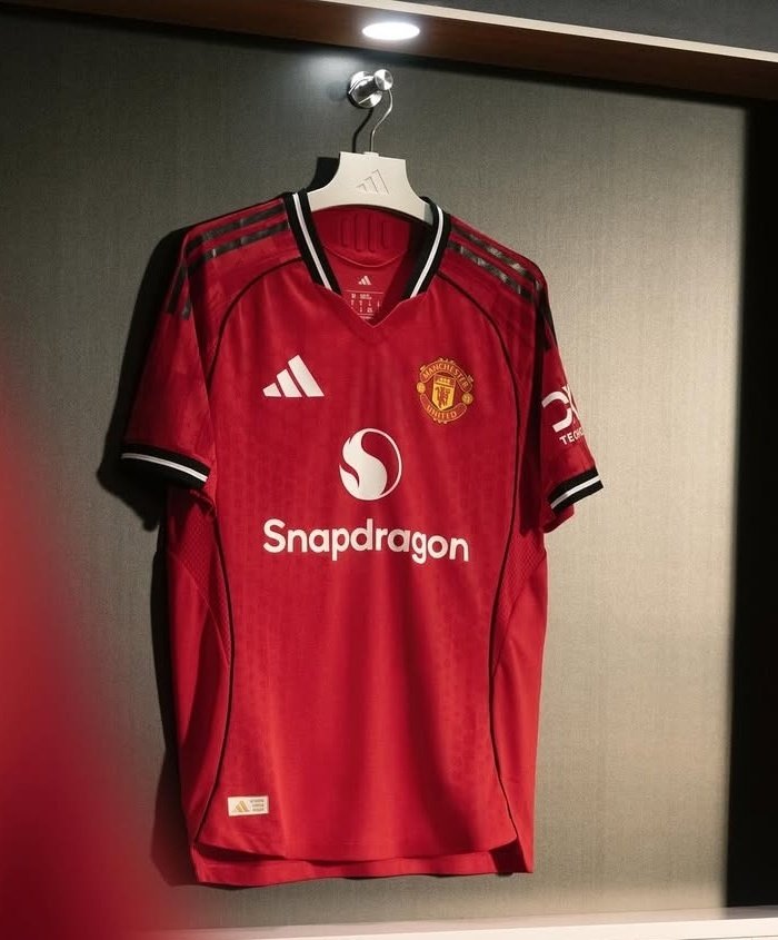 Andai garis lengkungnya warna putih