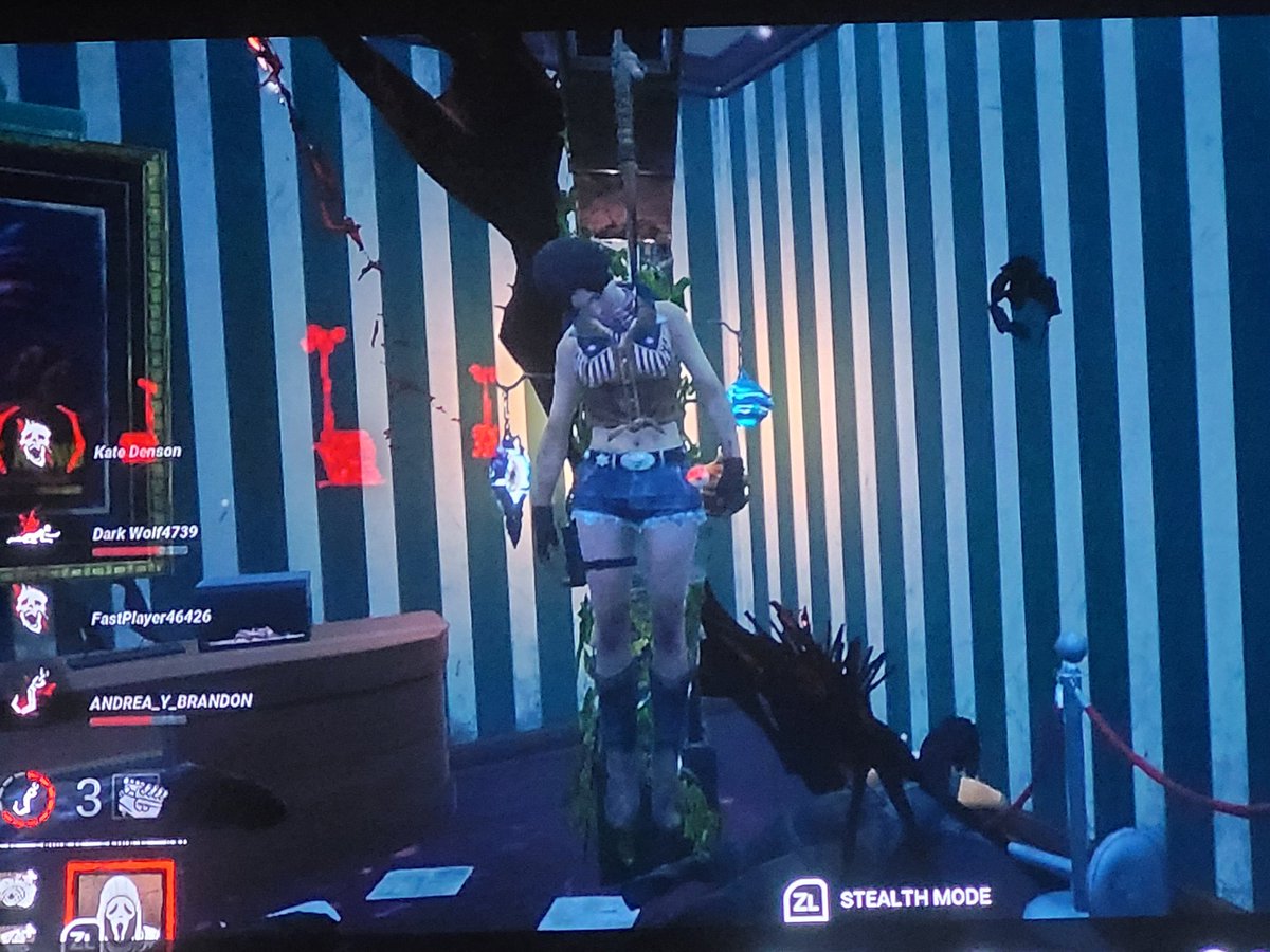 Escorpio123ss's tweet photo. #dbdbug @DbDBHVR_JP hi behaviour. Can you guys please fix this bug? It isn't the only map. It happens in several. As a killer main, I can't pick up. Survivors are doing this in purpose so I don't pick them up. https://t.co/YuPs6LL1J7