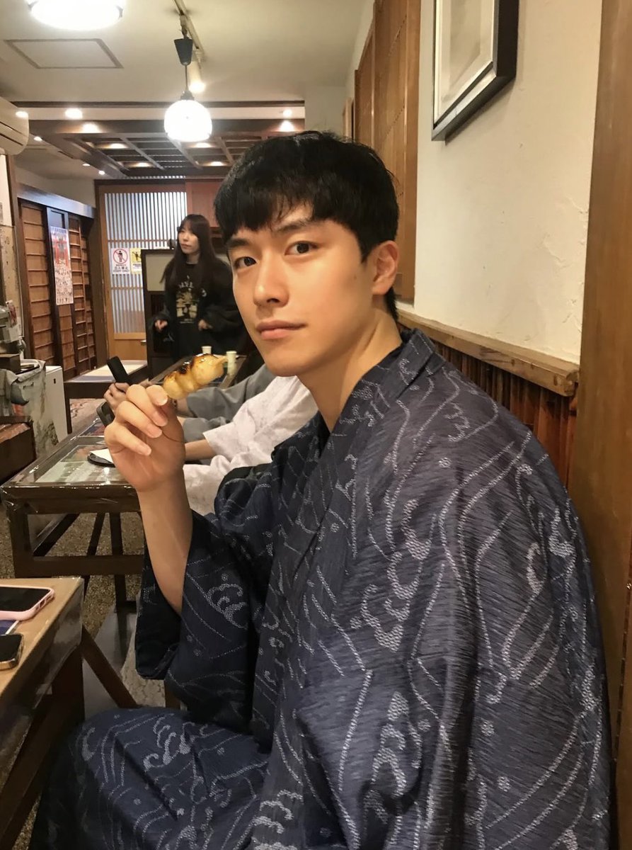 얼굴 걍 미쳣죠,