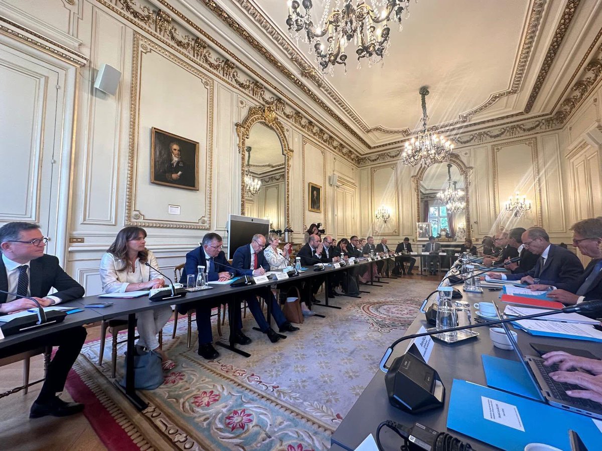 Sylviane NOËL, Sénatrice de la Haute-Savoie (@noel_sylviane) on Twitter photo #gensduvoyage
Au Ministère de l'Intérieur dans le cadre du groupe de travail sur les gens du voyage, piloté par les ministres <a href="/BrunoRetailleau/">Bruno Retailleau</a> et <a href="/fnb_officiel/">François-Noël BUFFET</a>. 👉 facebook.com/share/p/16ghnb… #gensduvoyage
Au Ministère de l'Intérieur dans le cadre du groupe de travail sur les gens du voyage, piloté par les ministres <a href="/BrunoRetailleau/">Bruno Retailleau</a> et <a href="/fnb_officiel/">François-Noël BUFFET</a>. 👉 facebook.com/share/p/16ghnb…