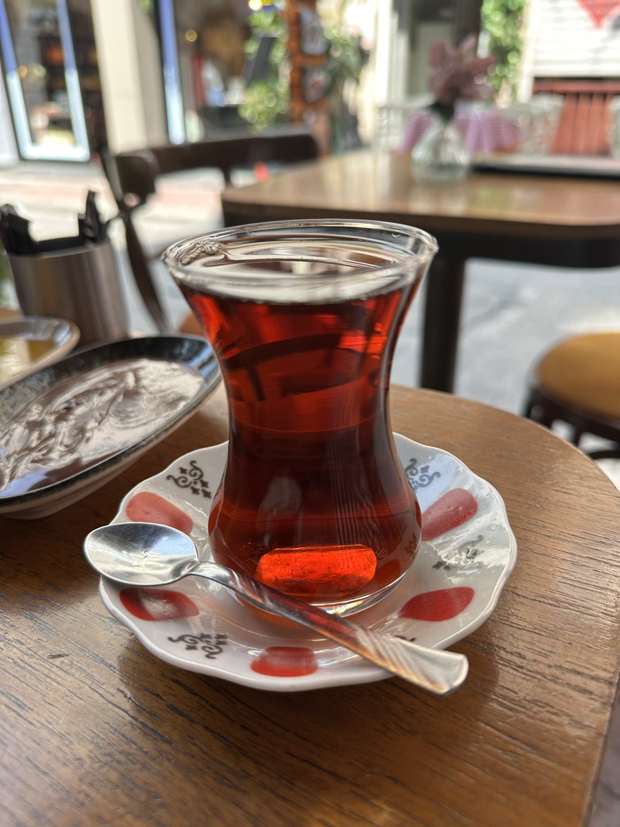 Why_4_Y's tweet image. مشروب العظماء من تركيا 🇹🇷