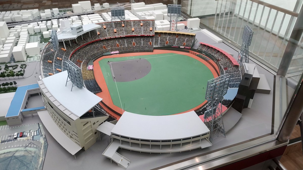 阪急ブレーブス 西宮球場 人工芝 阪急ブレーブス オリックス 西宮球場