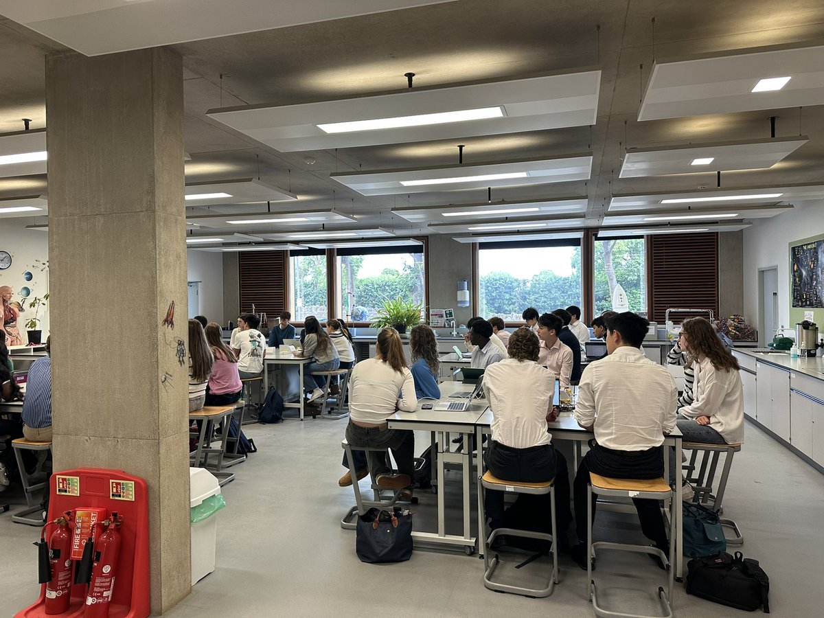 OX14 Learning Partnership (@ox14_lp) on Twitter photo It is great to see Aspiring medics from across the partnership together to today to prepare for UCAT tests. Thank you <a href="/ASPartnerships/">Abingdon School in Partnership</a> for hosting. #challengeinspiresupport. It is great to see Aspiring medics from across the partnership together to today to prepare for UCAT tests. Thank you <a href="/ASPartnerships/">Abingdon School in Partnership</a> for hosting. #challengeinspiresupport.