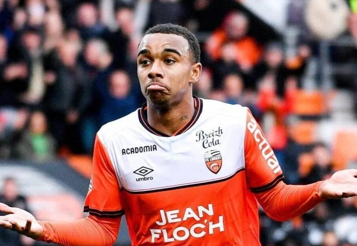 ItalianScouting's tweet image. TALENT IN THE MAKING (THREAD)
ELI JUNIOR KROUPI
Role: CF/LW
Height: 1,79m
Club: AFC BOURNEMOUTH (English 1st tier)
Nationality:French🇫🇷
Age: 18
Value: 15mln€ (Transfermarkt)
Streghtness: Pace,Acceleration,Dribbling,Finishing,Technique,Key passes
Weakness: Aerial duels,Weak foot