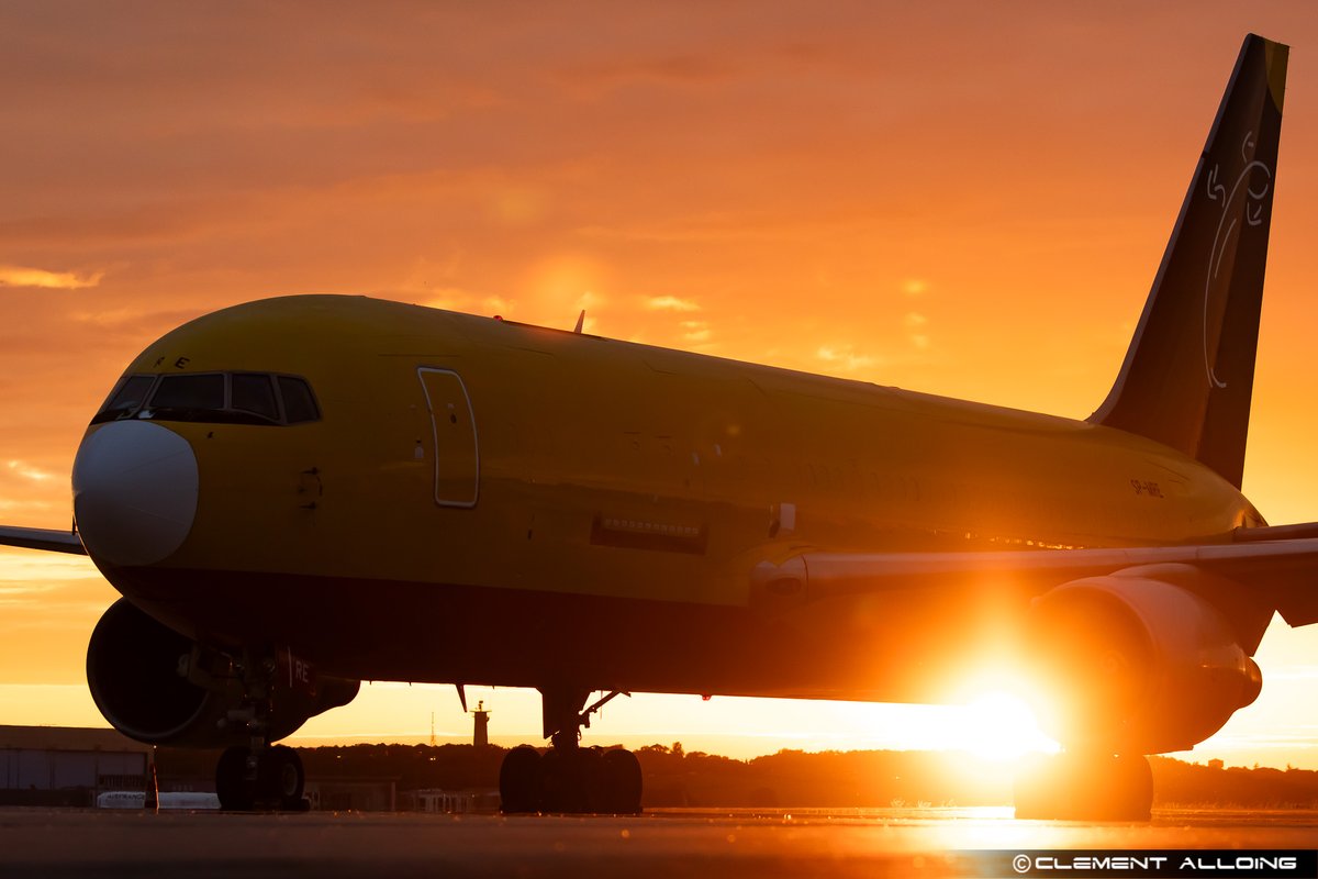 Clément Alloing (@calloing) on Twitter photo Beauty <a href="/Boeing/">The Boeing Company</a> #B762 #Skytaxi under the last rays of sun at #Toulouse last week #Avgeeks #Avgeek Beauty <a href="/Boeing/">The Boeing Company</a> #B762 #Skytaxi under the last rays of sun at #Toulouse last week #Avgeeks #Avgeek