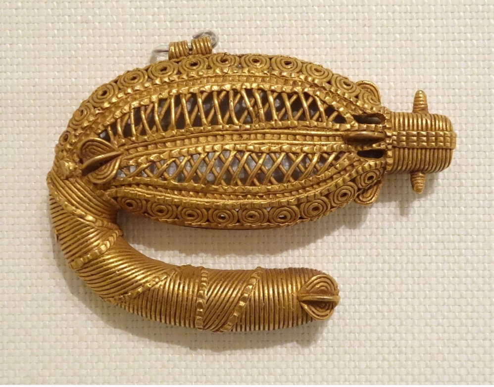 Joe7858Elie's tweet photo. https://t.co/YvPqRg94q3
Ebrié-tchaman Sawfish 🦈Gold✨ pendant.
Abidjan,Côte d'Ivoire
Ca. 19th century
Knew an exposition in Brooklyn museum of art 🇺🇸📍 in 2020
Ref : Susan Greenstein art
#ebrié #tchaman #gyaman #akanpeople #cotedivoire #Ghana https://t.co/iwwfYnZUxR