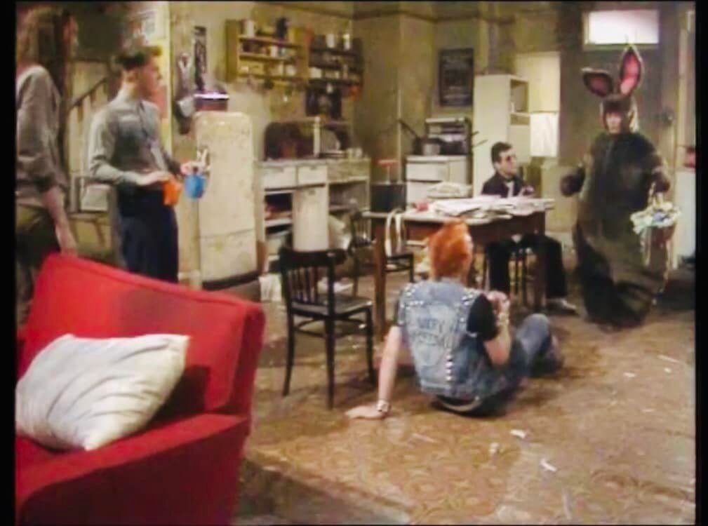 Happy Easter everyone!!

#JuneThe12th #BigEars

<a href="/Dawn_French/">Dawn French 💙🔴🏳️‍🌈🇺🇦🇵🇸</a>