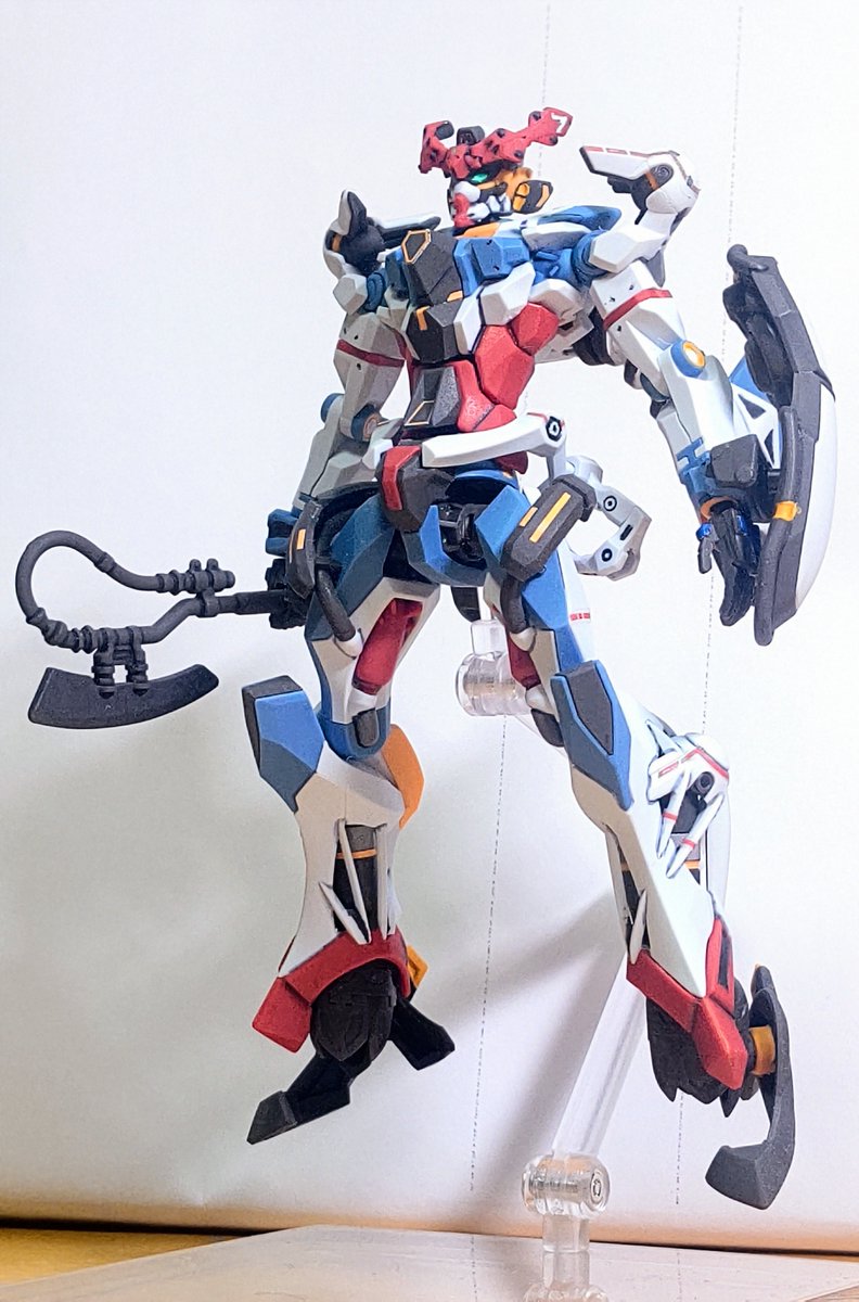 「ガンプラ作ったの久し振りすぎる」|しばいぬのイラスト
