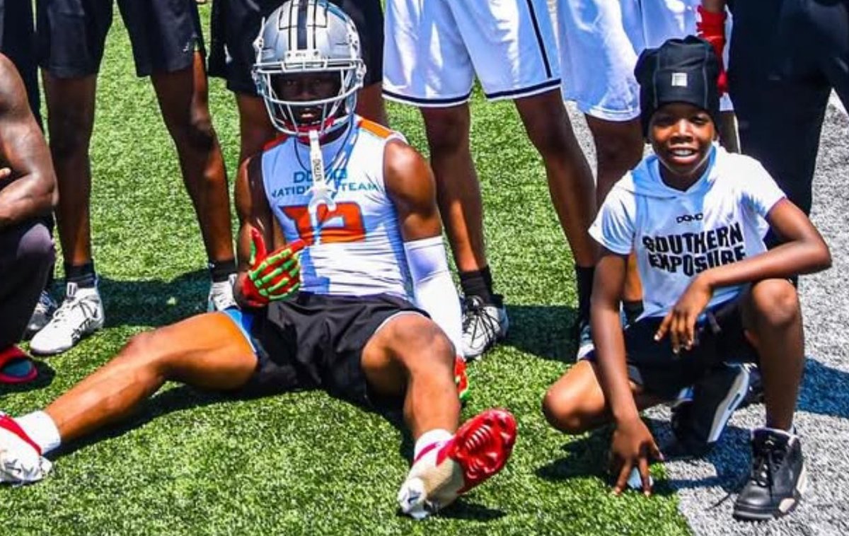 GrindFactory7v7's tweet image. 2-WAY PLAYER OF THE DAY AT @OhioStateFB 7v7 is #12 5’11 2028
FS/WR @george_karmorh from (Georgia)
@Bill_Kurelic @MattGuerrieri
@jchorba16 @CFravel247 @ChadSimmons_ @JeremyO_Johnson
@DomoAthletics @willhammock
