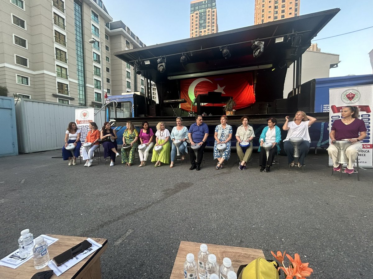 Bahçe Konserimiz. <a href="/tcmeb/">Millî Eğitim Bakanlığı</a> <a href="/Yusuf__Tekin/">Yusuf Tekin</a> <a href="/mebhbogm/">MEB Hayat Boyu Öğrenme Genel Müdürlüğü</a> <a href="/cengizmete/">Cengiz Mete</a> <a href="/TC_Atasehir/">T.C. Ataşehir Kaymakamlığı</a> <a href="/BekirDinkirci/">Bekir DINKIRCI</a> <a href="/istanbulilmem/">İstanbul İl Millî Eğitim Müdürlüğü</a> <a href="/MucahitYentur/">Murat Mücahit Yentür</a> <a href="/AtasehirMEM/">Ataşehir İlçe Millî Eğitim Müdürlüğü</a> <a href="/iyildirim58/">ismail yıldırım 🇹🇷</a> <a href="/IstmemHBO/">İstmemHBO</a> <a href="/izekier53/">İrfan Zeki ER</a>