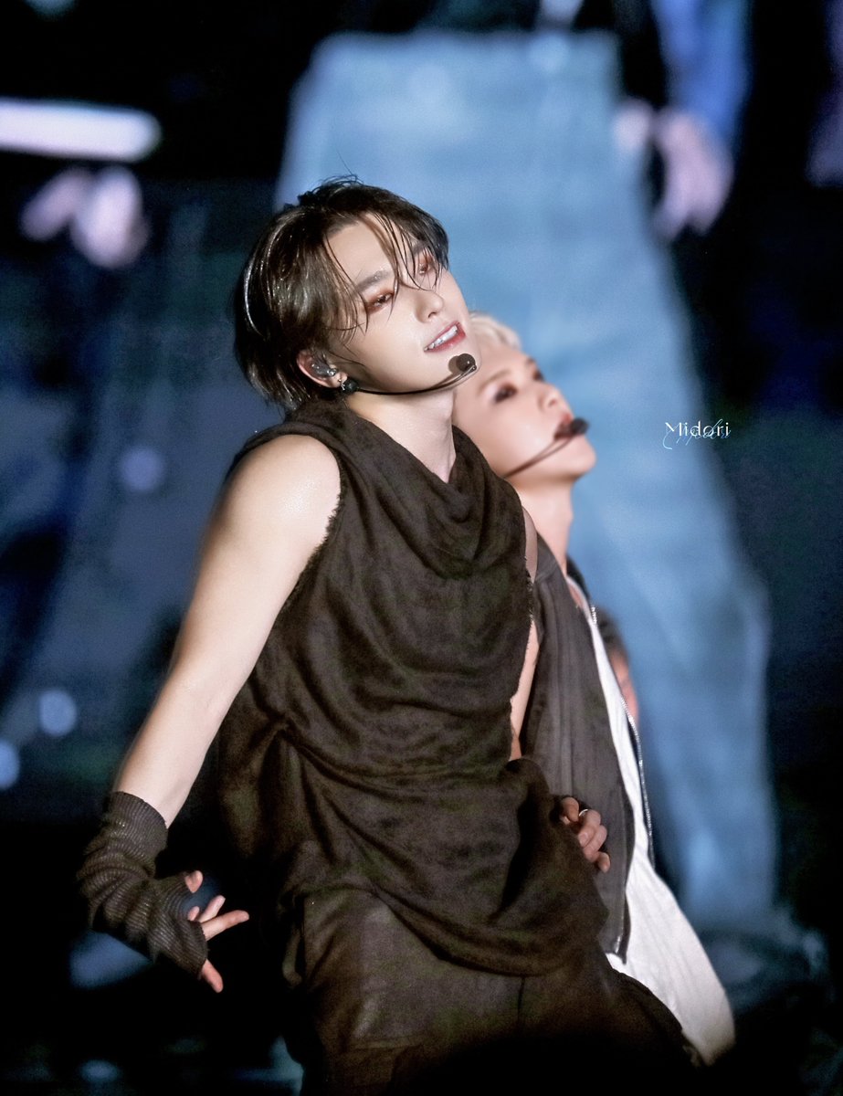 20250119 
청순 vs 유혹
같은날인데 …

#디노 #DINO #이찬