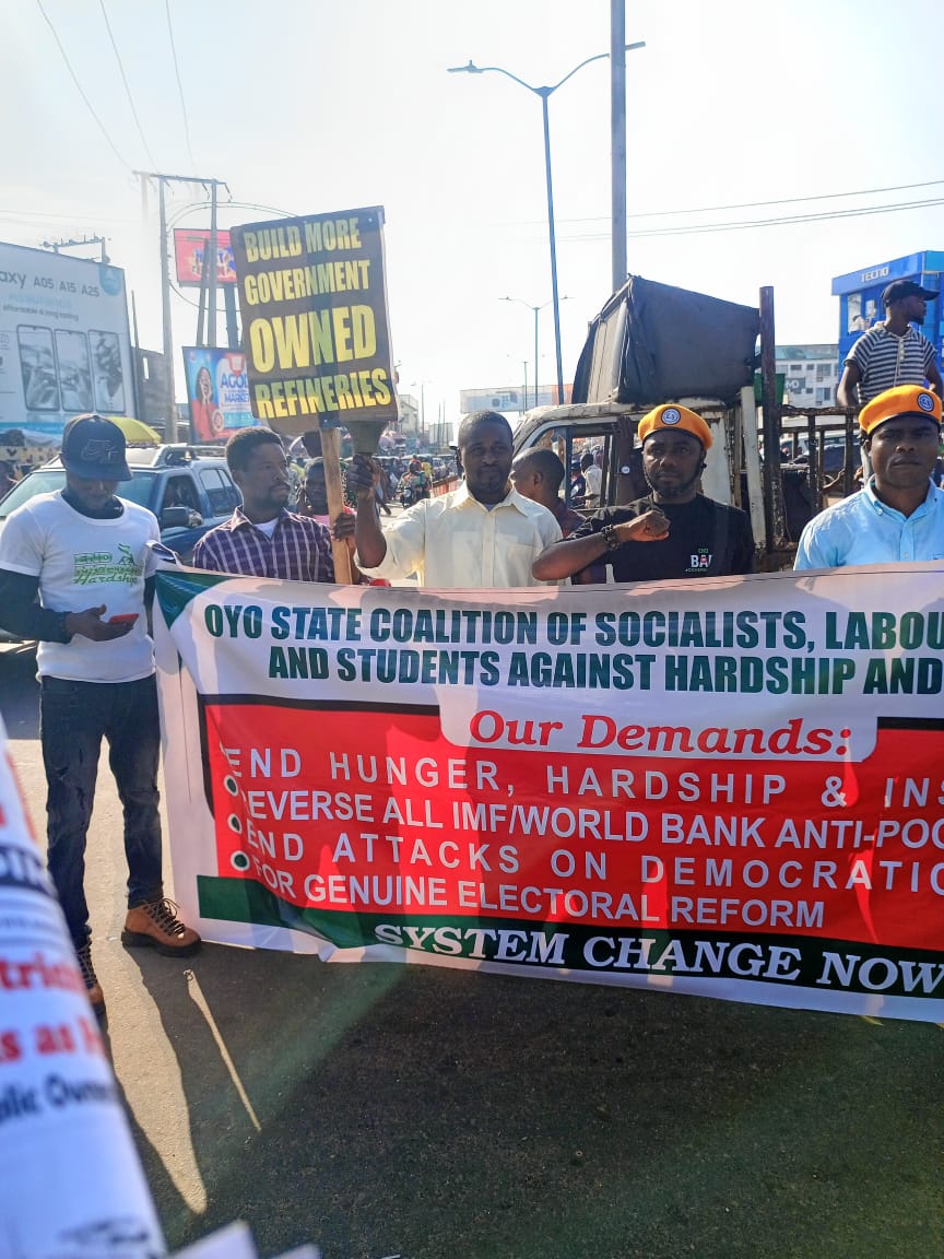 Right now in Ibadan. The people are moving. Don’t be left behind.

#June12Protest
