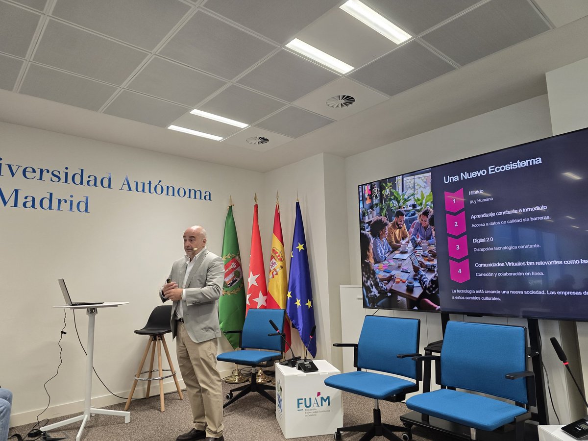 Comienza el evento sobre "la IA 
en la gestión de la innovación". Como es habitual en Manuel Balsera, su charla muy disruptiva.
<a href="/fuam_uam/">FundaciónUAM</a> #CampusUAM280 <a href="/UAM_Madrid/">UAM Autónoma Madrid</a>