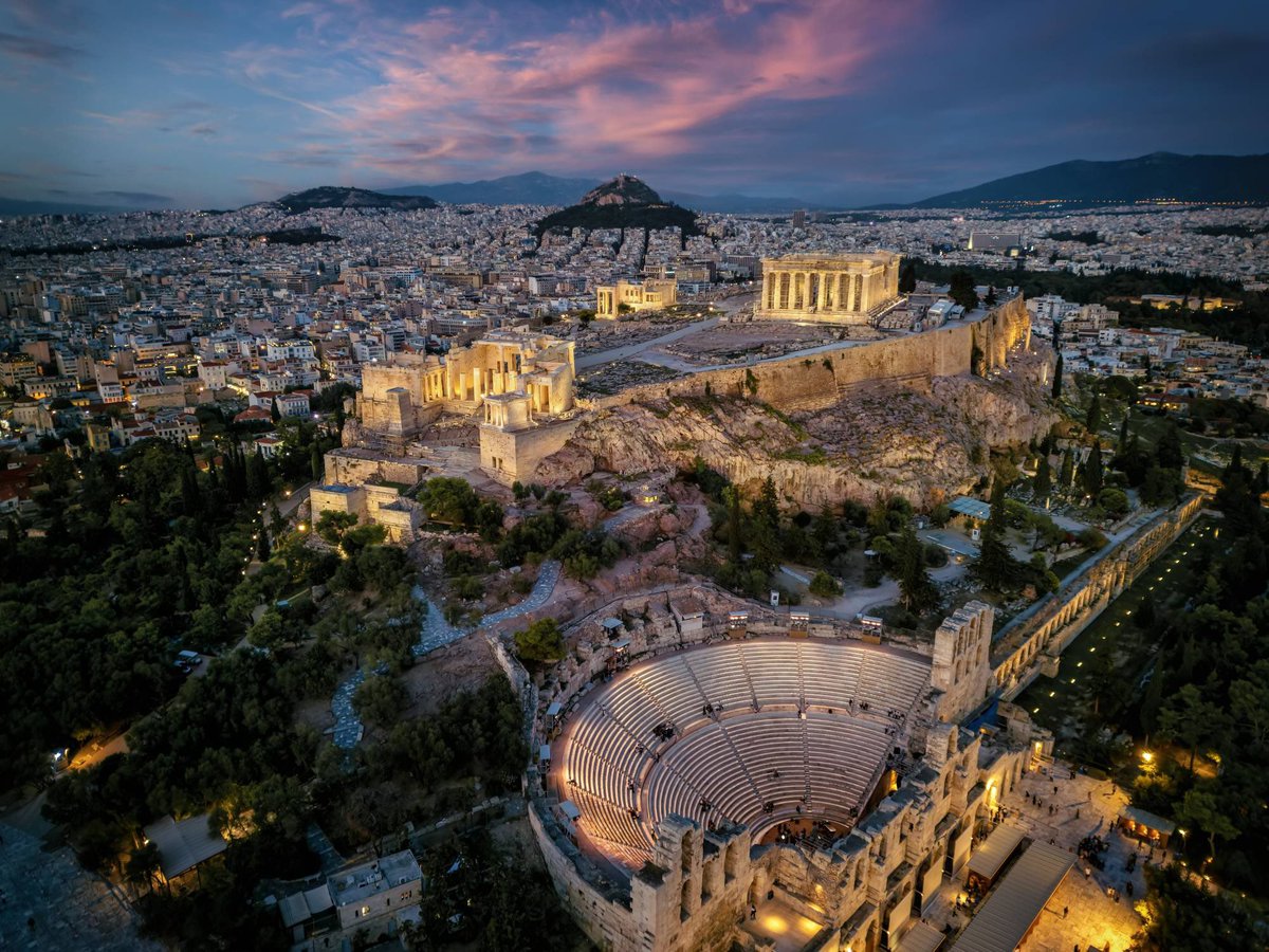 Athens, the capital of Greece and birthplace of democracy has joined the ICAN Cities Appeal today, by endorsing the #TPNW and calling on the Greek government to join the treaty. 👏👏👏