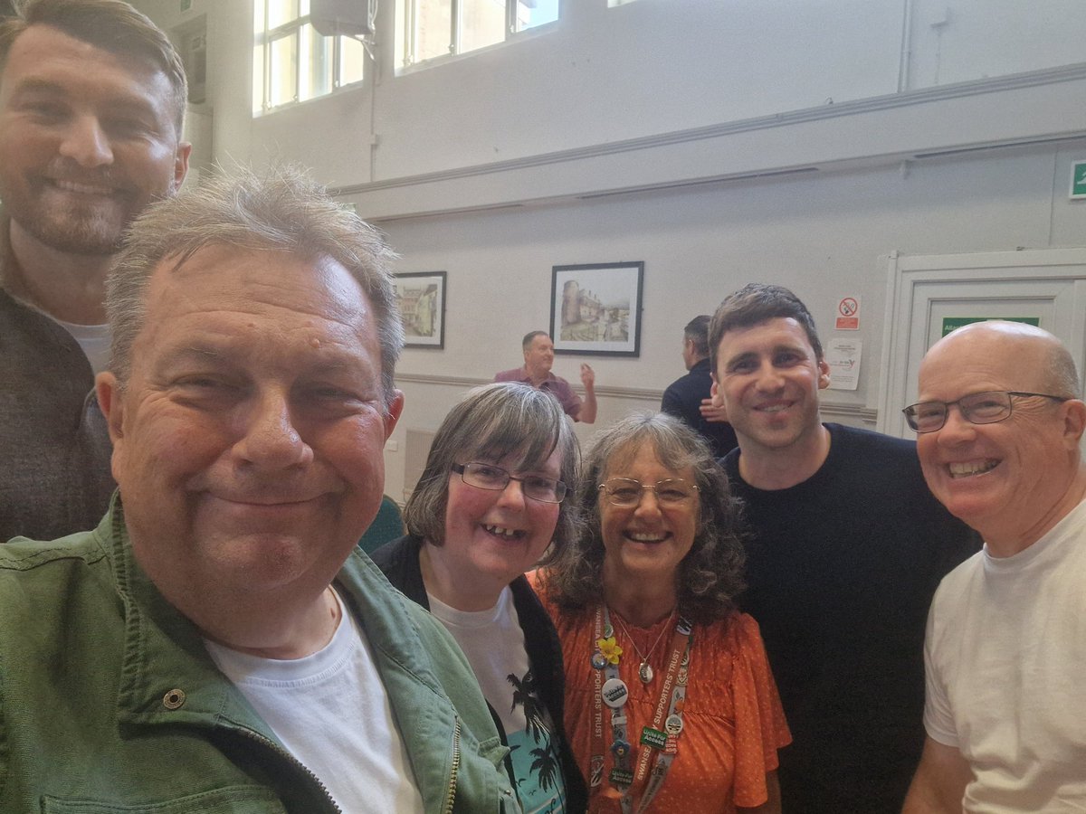 Kev Johns MBE (@kevjohnscymru) on Twitter photo What a great evening at the @swansofficial Forum at St Peters Hall in Carmarthen. The event also raised £4000 for <a href="/SBHealthCharity/">Swansea Bay Health Charity 💙</a> Cwtch Clos Appeal and the GO Scolarship. Thanks <a href="/CarmarthenAFC/">Carmarthen Town AFC 🏴</a> <a href="/SwanseaBS/">Swansea Building Society</a> <a href="/swanstrust/">Swansea City Supporters' Trust</a> and the amazing #JackArmy <a href="/malpope/">Mal Pope</a> What a great evening at the @swansofficial Forum at St Peters Hall in Carmarthen. The event also raised £4000 for <a href="/SBHealthCharity/">Swansea Bay Health Charity 💙</a> Cwtch Clos Appeal and the GO Scolarship. Thanks <a href="/CarmarthenAFC/">Carmarthen Town AFC 🏴</a> <a href="/SwanseaBS/">Swansea Building Society</a> <a href="/swanstrust/">Swansea City Supporters' Trust</a> and the amazing #JackArmy <a href="/malpope/">Mal Pope</a>