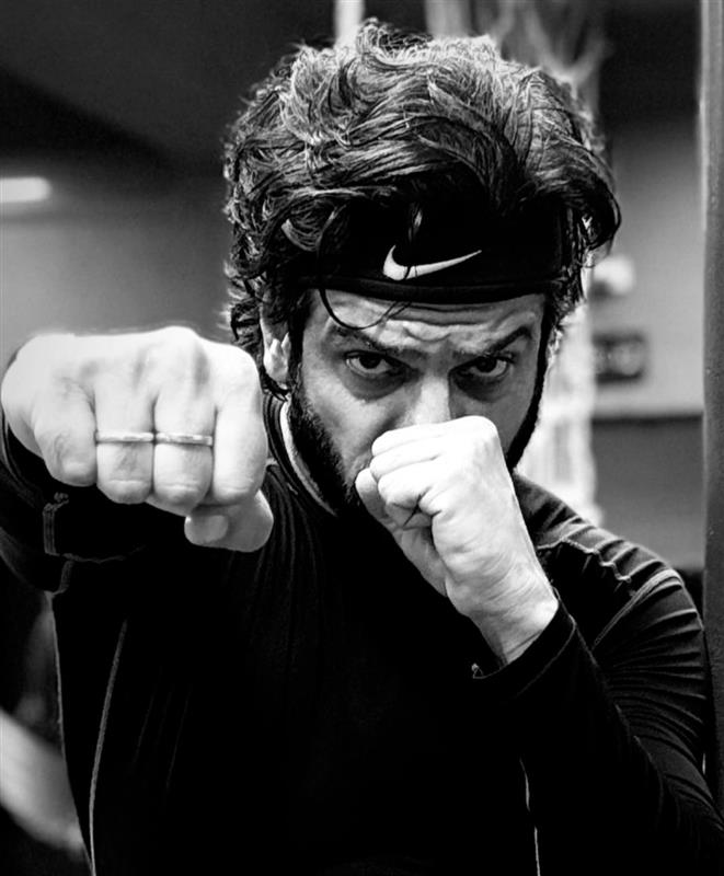 The last thing my gym motivation sees before samosas show up.

#VYRLOriginals #KaranVeerMehra #KaranVeerMehra𓃵 #KVMNation #KehnaGalatGalat