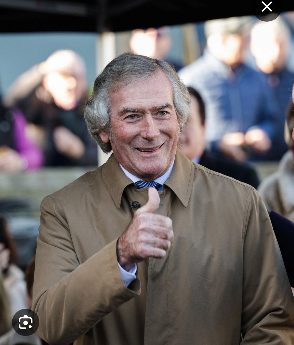 Pat Jennings is 80 years today. 
What a man. I can’t praise him enough.
A true role model, on and off the pitch. Happy birthday, Pat!
