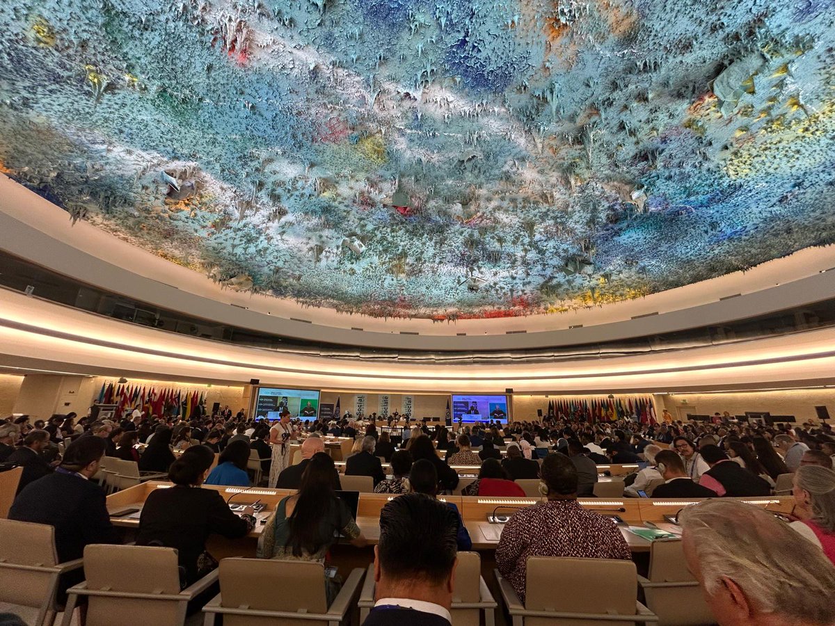 Hoy <a href="/CrisFaciaben/">Cristina Faciaben🔻</a> participa en Ginebra en el Foro Global para la Justicia Social, coalición de la que <a href="/CCOO/">COMISIONES OBRERAS</a> es miembro.

La secretaria de <a href="/IntCCOO/">Internacional_CCOO 🌍</a> <a href="/CCOO/">COMISIONES OBRERAS</a> intervendrá en el tramo dedicado a la Economía de los derechos humanos de 14.00 a 15.30 h.

live.ilo.org/es/group/annua…

<a href="/UnaiSordo/">Unai Sordo</a>