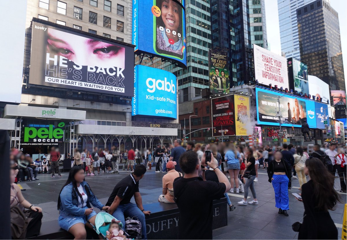 kooky__official's tweet photo. ๐ JIMINโs Times Square Ad Was a Global Success!
#BTS #JIMIN #๋ฐฉํ์๋
๋จ #์ง๋ฏผ
#JIMIN_IS_BACK #WELCOMEBACKJIMIN