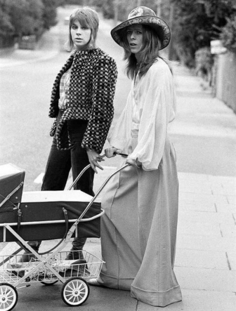 Wendy 💙 (@me2intheuk) on Twitter photo <a href="/JournalismSEEN/">SEEN in Journalism</a> Great pic of David Bowie! It’s gender identity ideology that pushes old fashioned stereotypes of how to be a man/woman or boy/girl on kids. There’s no other way to explain the idea of innate identity without stereotypes! Acceptance of non conformity is what we have to work at. <a href="/JournalismSEEN/">SEEN in Journalism</a> Great pic of David Bowie! It’s gender identity ideology that pushes old fashioned stereotypes of how to be a man/woman or boy/girl on kids. There’s no other way to explain the idea of innate identity without stereotypes! Acceptance of non conformity is what we have to work at.