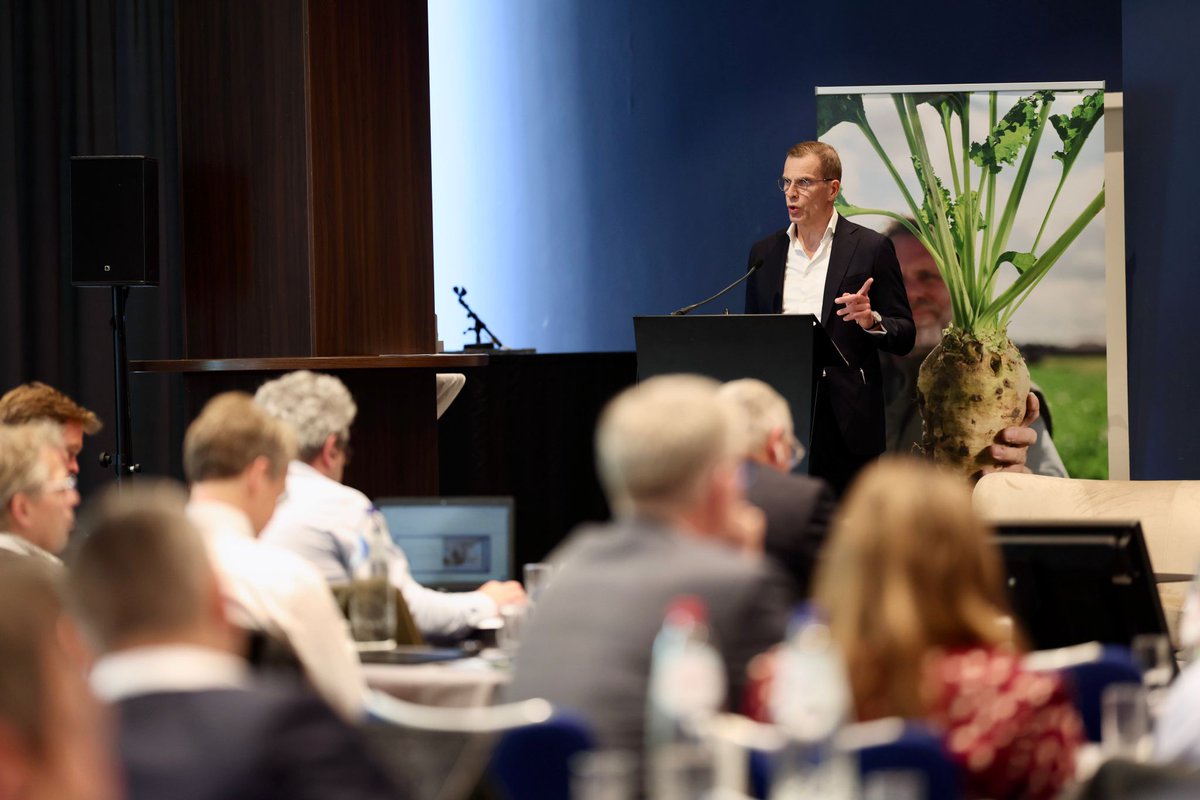 C.I.B.E. tweet media