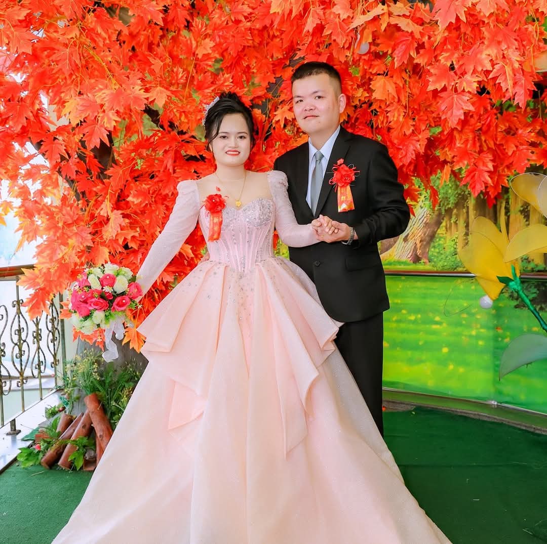 AliceHuangwan's tweet photo. 恭喜大兒子 https://t.co/eY47mxsWIO