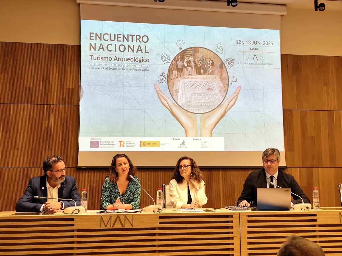 🔴 ¡En directo ahora! *Red de Villas Romanas de Hispania* - _ _El legado sigue vivo_
Conéctate al Encuentro Nacional de Turismo Arqueológico y no te pierdas este espacio clave para el futuro del patrimonio y el turismo cultural.
🎥 Enlace al _streaming_ : youtube.com/watch?v=JpzApn…